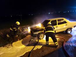 Antakya’da Araç Yangını Korkuttu: İtfaiye Ekipleri Anında Müdahale Etti