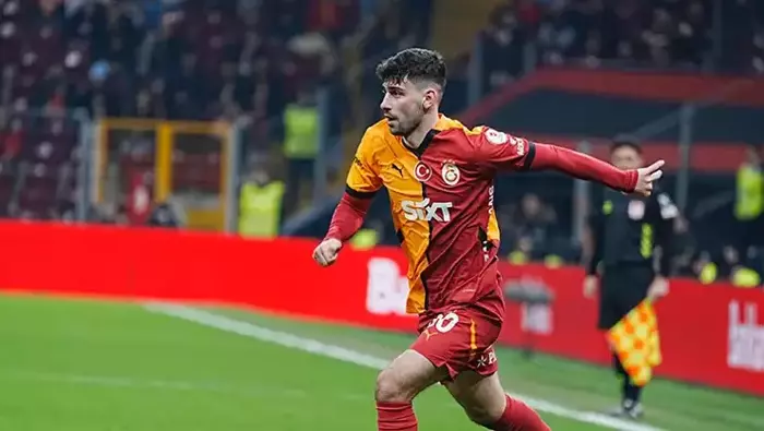Yusuf Demir’in Talebi Galatasaray’da Yeni Gelişmelere Neden Oldu Yusuf Demir’in Talebi Galatasaray’da Yeni Gelişmelere Neden Oldu