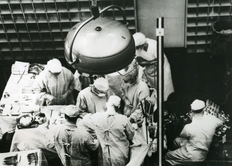 Dünyada İlk Başarılı Organ Nakli Nedir? Ne Zaman, Kime Yapıldı?