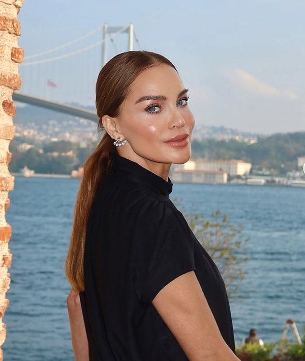 Ebru Şallı Neden Öldü? Hastalığı Neydi?