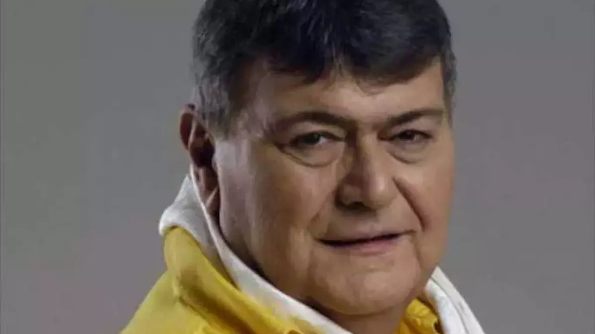 Ferdi Özbeğen Sevgilisi Kimdir? Evli Mi?