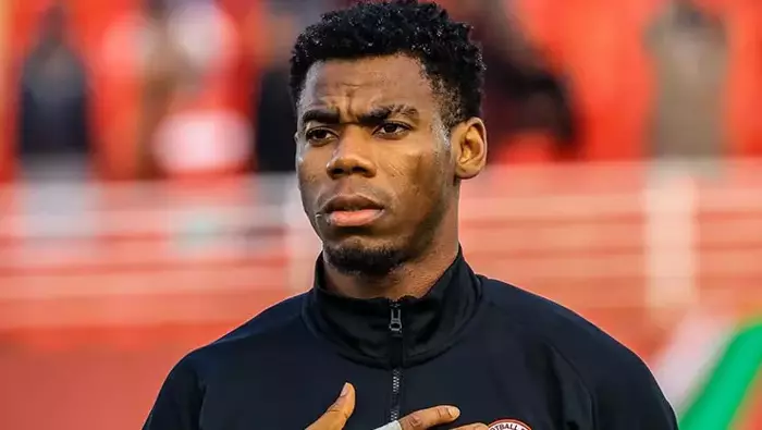 Galatasaray Orta Sahaya Takviyeyi Bitiriyor: Raphael Onyedika İçin Geri Sayım Başladı Galatasaray Orta Sahaya Takviyeyi Bitiriyor: Raphael Onyedika İçin Geri Sayım Başladı