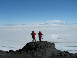 Encounters at the End of the World Nedir?