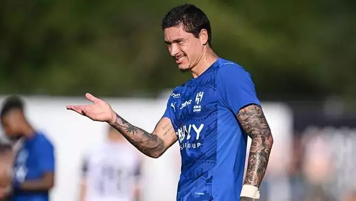 Fenerbahçe'den Transferin Son Gününde İki Hamle Birden: Gözler Al-Hilal’de Fenerbahçe'den Transferin Son Gününde İki Hamle Birden: Gözler Al-Hilal’de