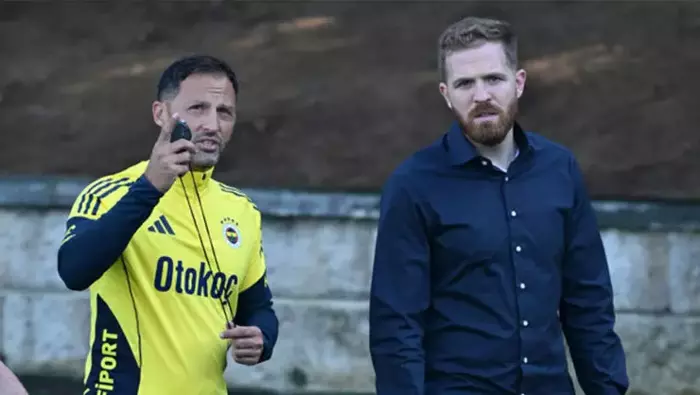 Fenerbahçe'den Transferin Son Gününde Hızlı Hamle: 3 Golcü İçin Temaslar Sıklaştı Fenerbahçe'den Transferin Son Gününde Hızlı Hamle: 3 Golcü İçin Temaslar Sıklaştı