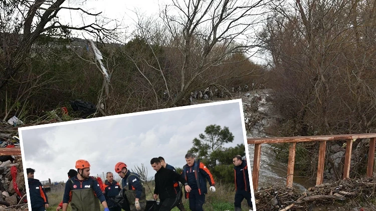 İzmir'de Köprüden Geçen Otomobil Sele Kapıldı, 2 Kişi Hayatını Kaybetti