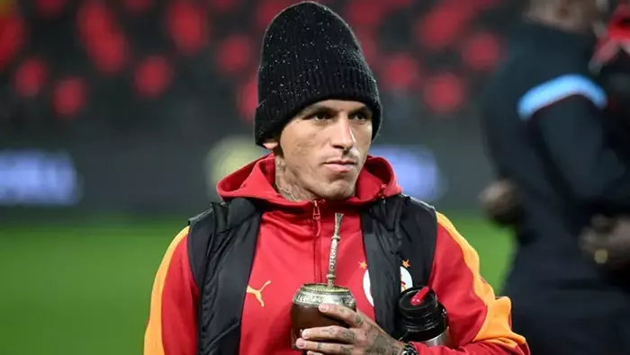 Galatasaray’da İç Transfer Hamlesi: Lucas Torreira İmzaya Hazır