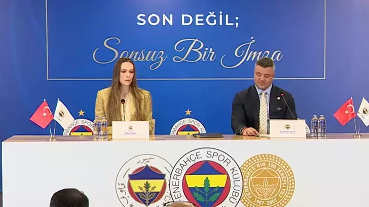 Eda Erdem Fenerbahçe İle 2 Yıl Daha Devam Ediyor