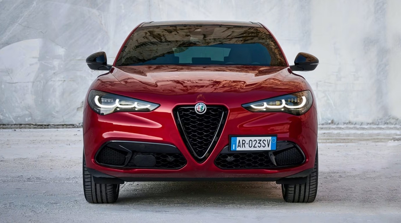 Stellantis Müşteri Talebi Nedeniyle Dizel Motorlu Modelleri Yeniden Artırıyor Stellantis Müşteri Talebi Nedeniyle Dizel Motorlu Modelleri Yeniden Artırıyor