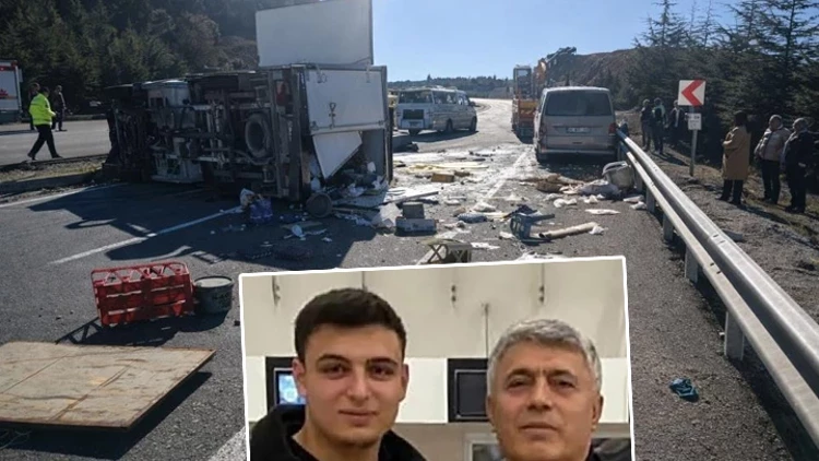 Denizli’de Kamyonet İle Minibüs Çarpıştı Baba Ve Oğlu Hayatını Kaybetti