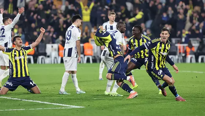 Fenerbahçe Kasımpaşa Beraberliği Sonrası Spor Yazarlarından Dikkat Çeken Yorumlar