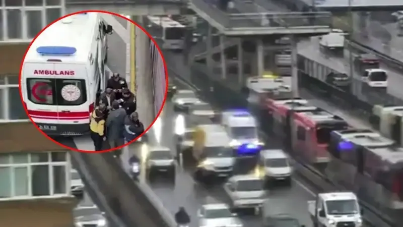 Avcılar'da İki Metrobüs Çarpıştı 5 Kişi Yaralandı