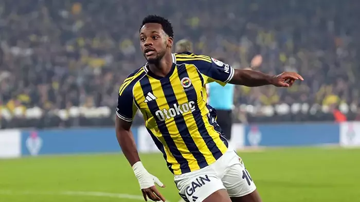 Jhon Duran Zenit Kariyerine Dikkat Çeken Performansla Başladı Jhon Duran Zenit Kariyerine Dikkat Çeken Performansla Başladı