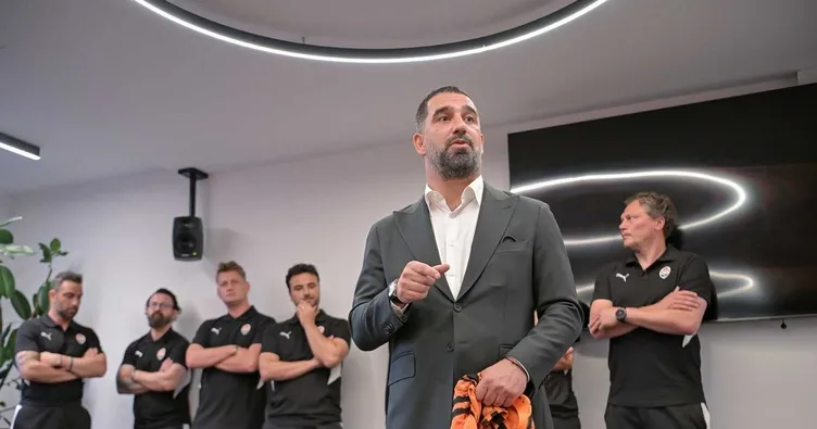 Göztepe'den Shakhtar Ve Arda Turan'a Gürsel Aksel Stadı Yanıtı Göztepe'den Shakhtar Ve Arda Turan'a Gürsel Aksel Stadı Yanıtı