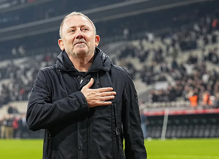 Sergen Yalçın Derbi Planını Hazırladı: Beşiktaş Galatasaray Maçına Odaklandı