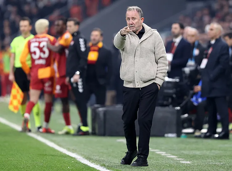 Beşiktaş’ta Taylan Bulut İçin Gelecek Kararı Gündemde Beşiktaş’ta Taylan Bulut İçin Gelecek Kararı Gündemde