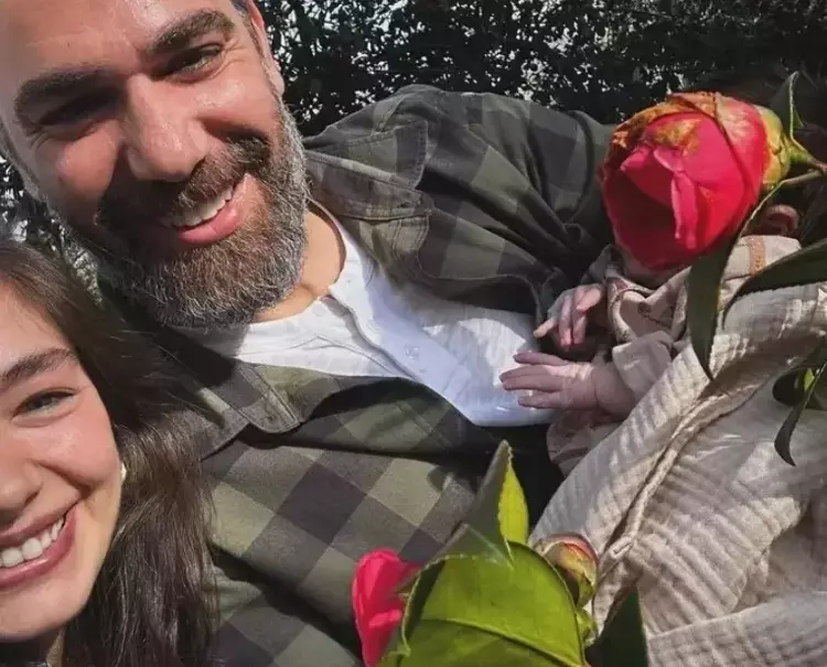 Neslihan Atagül Ve Kadir Doğulu Tatilde Minik Aziz İlgi Odağı Oldu