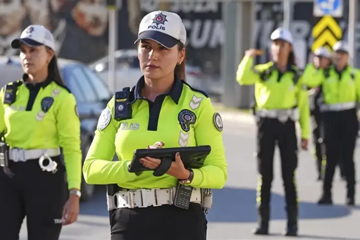 Polis Meslek Kanunu Değişiyor Mesai Düzeni Ve Haklarda Yeni Dönem Başlıyor