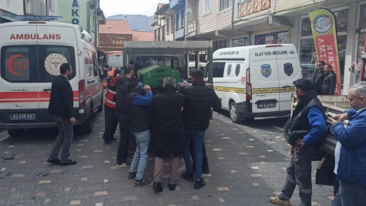 Cezaevinden İzinli Çıkmıştı Evinde Ölü Bulundu Cezaevinden İzinli Çıkmıştı Evinde Ölü Bulundu