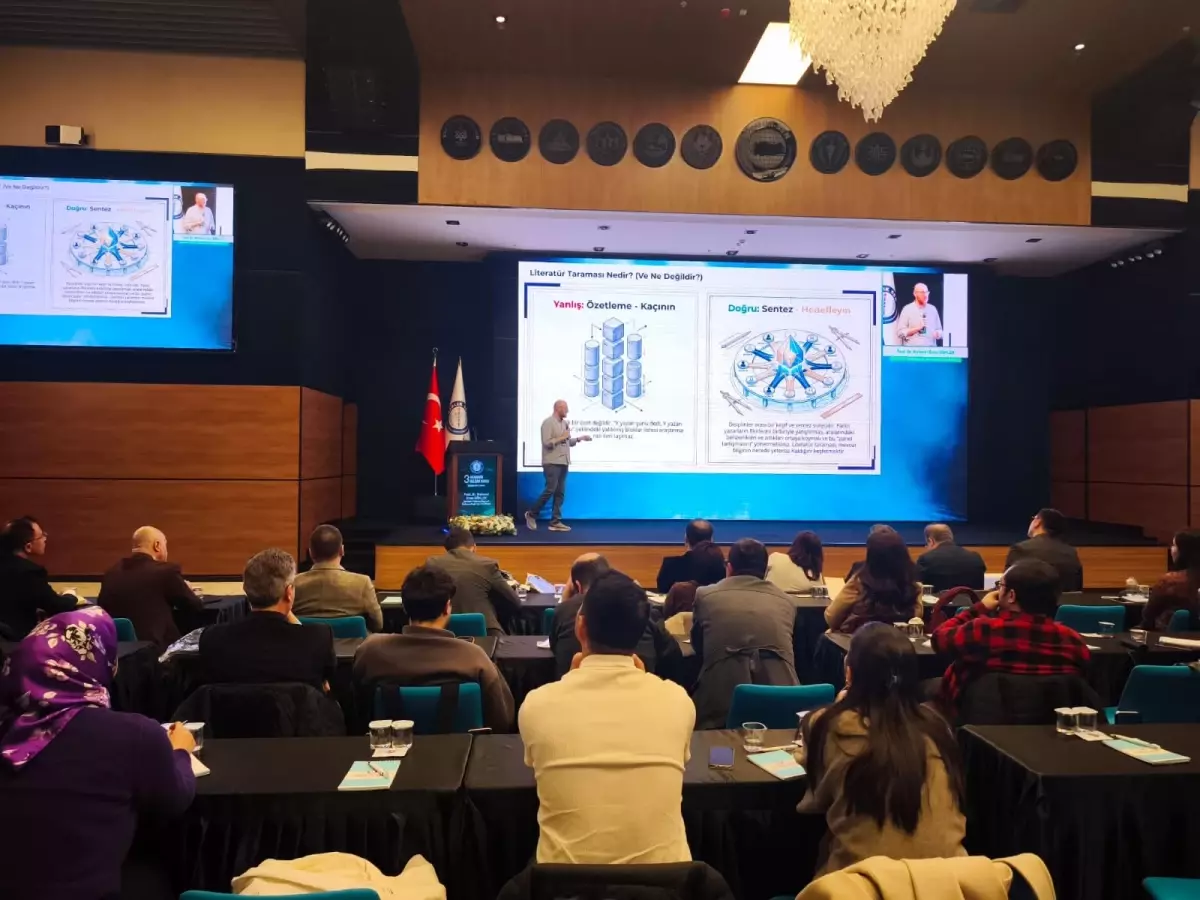 Sağlık-Sen’den Akademik Atılım Sağlık Profesyonellerine Gelişim Fırsatı Sunuldu