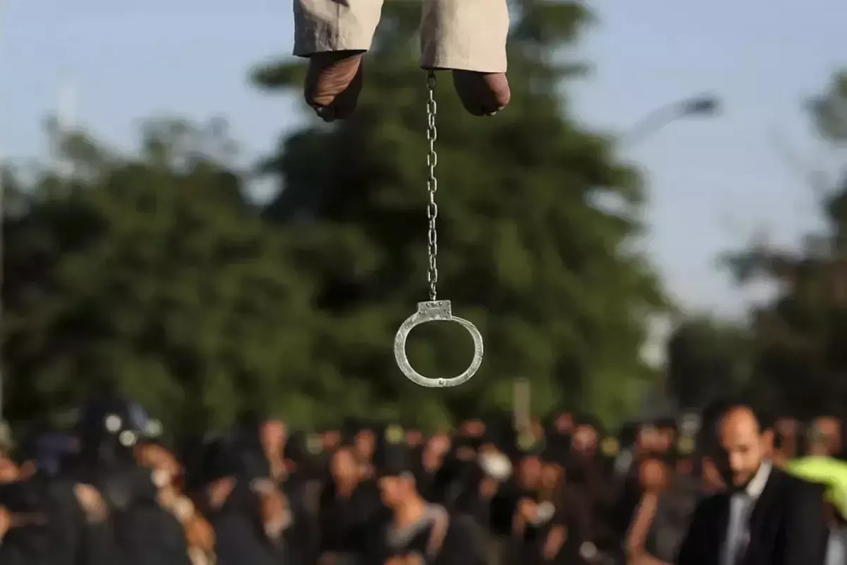 İran’dan Savaş Gölgesinde İnfaz Kararı İki Mahkumun İdamı Tartışma Yarattı İran’dan Savaş Gölgesinde İnfaz Kararı İki Mahkumun İdamı Tartışma Yarattı