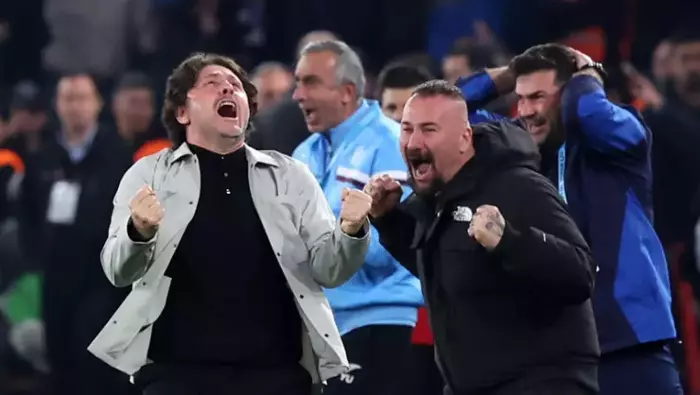 Trabzonspor Galatasaray Galibiyeti Ligin Kaderini Değiştirdi Yorumları Yapıldı