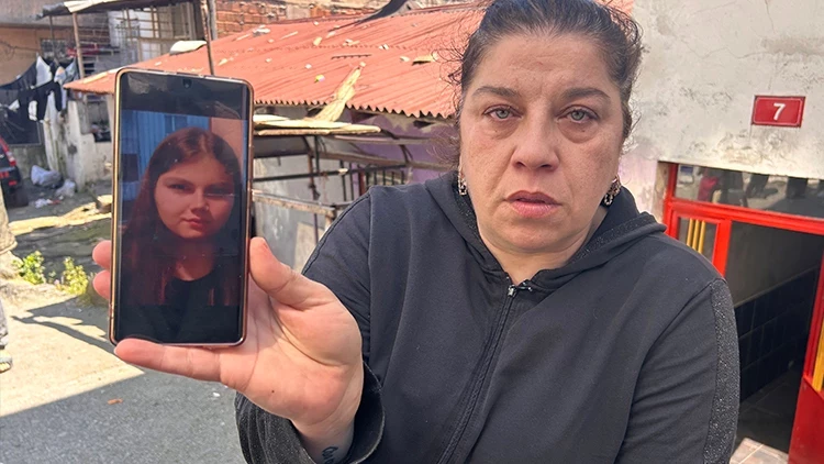 Ataşehir’de 14 Yaşındaki Kız Çocuğu Kayboldu Aile Endişeli Bekliyor Ataşehir’de 14 Yaşındaki Kız Çocuğu Kayboldu Aile Endişeli Bekliyor
