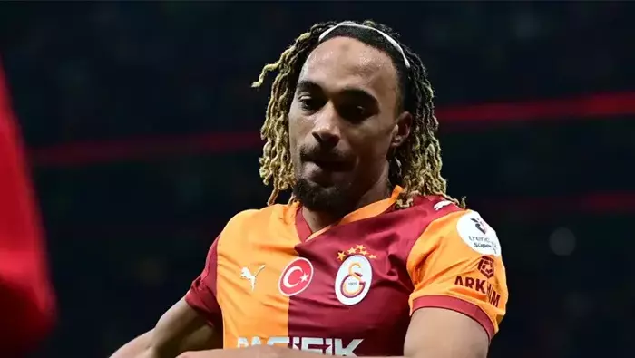 Galatasaray’da Boey Kararı Gündemde Bayern Yeni Sağ Bek Peşinde Galatasaray’da Boey Kararı Gündemde Bayern Yeni Sağ Bek Peşinde