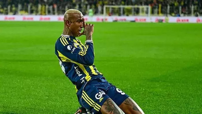 Fenerbahçe’de Kayserispor Maçı Öncesi Kadro Şekilleniyor Yıldız İsme Kötü Haber
