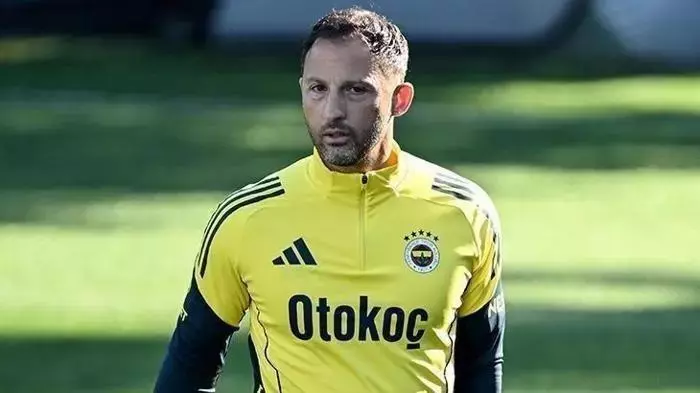 Fenerbahçe’de Derbi Zaferi Sonrası Tedesco’dan Sert Uyarı Fenerbahçe’de Derbi Zaferi Sonrası Tedesco’dan Sert Uyarı