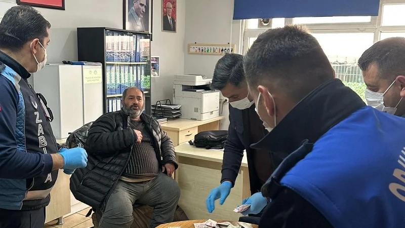 Odunpazarı’Nda Dilencinin Üzerinden 30 Bin 200 Lira Çıktı
