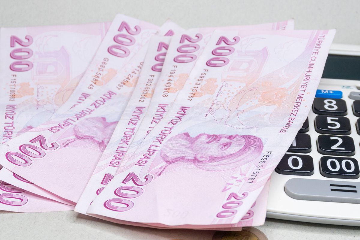 Hürmüz Gerilimi Petrolü Yükseltti Motorinde 8 TL İndirim İptal Edildi Hürmüz Gerilimi Petrolü Yükseltti Motorinde 8 TL İndirim İptal Edildi