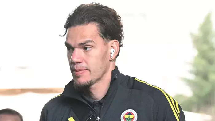 Fenerbahçe’de Ederson Kararını Verdi Geleceği Netleşiyor Fenerbahçe’de Ederson Kararını Verdi Geleceği Netleşiyor