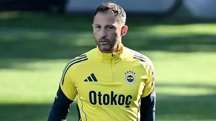 Domenico Tedesco Derbi Öncesi Takımıyla Toplantı Yaptı