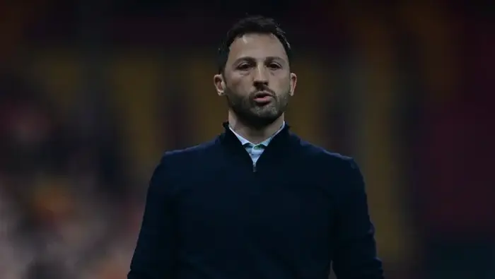Fenerbahçe’de Derbi Sonrası Ayrılığın Perde Arkası Ortaya Çıktı Fenerbahçe’de Derbi Sonrası Ayrılığın Perde Arkası Ortaya Çıktı