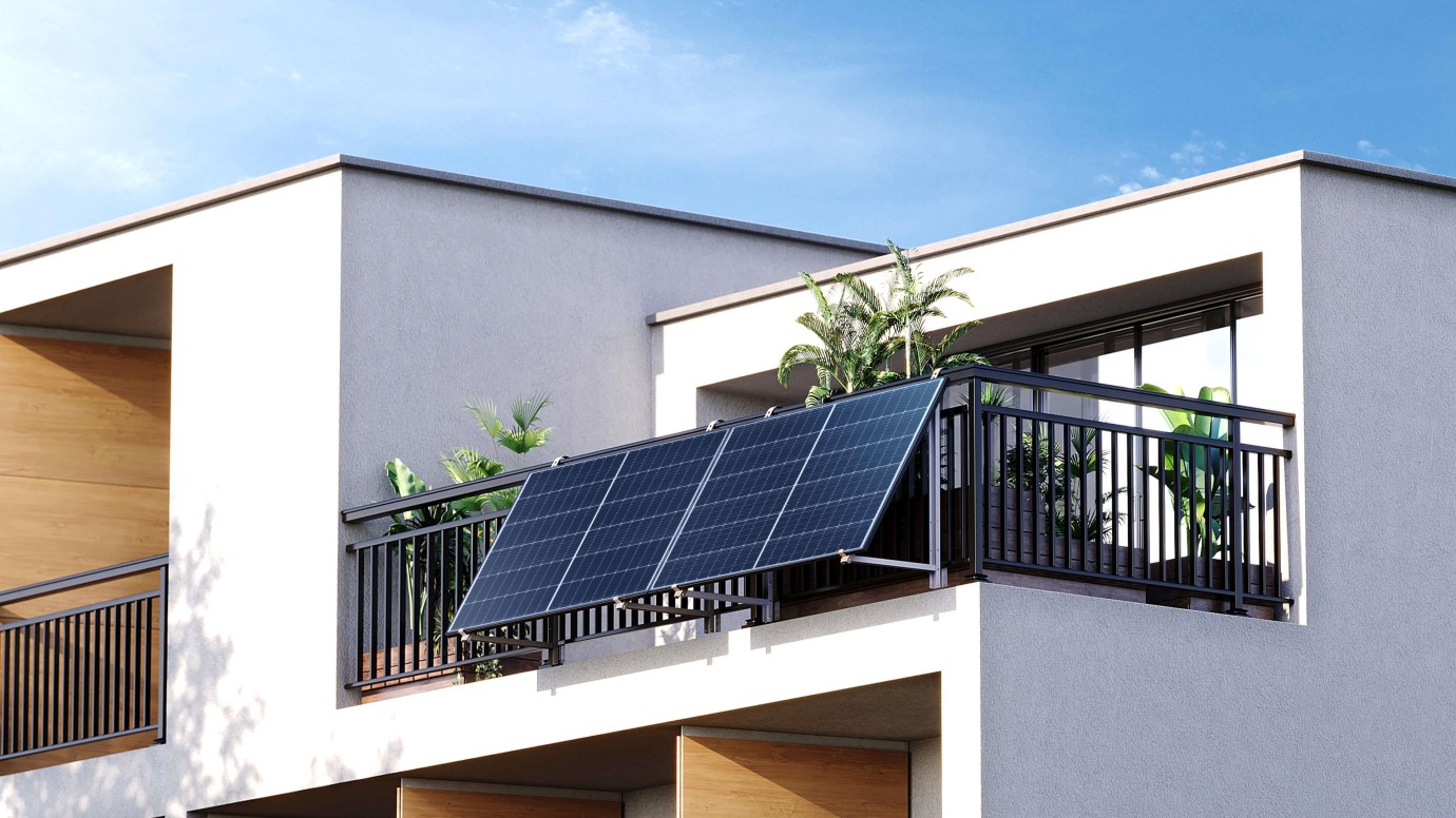 Almanya Balkon Güneş Panelleri İle Enerjide Yeni Dönem Başlattı