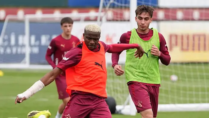 Galatasaray’ın Gündeminde Nadiem Amiri İddiası Galatasaray’ın Gündeminde Nadiem Amiri İddiası