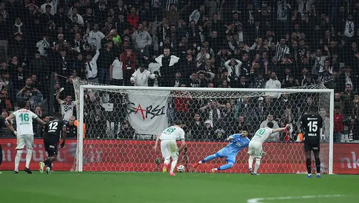 Konyaspor Beşiktaş’ı Eleyerek Türkiye Kupası’nda Finale Yükseldi