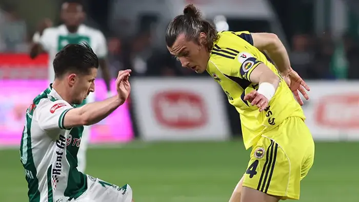 Fenerbahçe Konyaspor’u 3-0 Yendi Ligi İkinci Sırada Bitirmeyi Garantiledi Fenerbahçe Konyaspor’u 3-0 Yendi Ligi İkinci Sırada Bitirmeyi Garantiledi