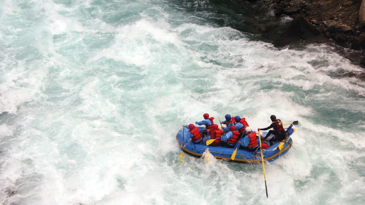 Melen Çayı’nda Rafting Faciası Cansu Engin Çamur Hayatını Kaybetti Melen Çayı’nda Rafting Faciası Cansu Engin Çamur Hayatını Kaybetti