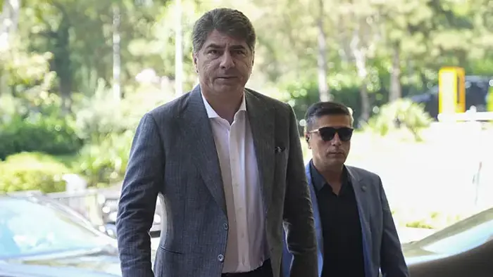 Fenerbahçe Başkan Adayı Hakan Safi’den Paolo Maldini Hamlesi Fenerbahçe Başkan Adayı Hakan Safi’den Paolo Maldini Hamlesi