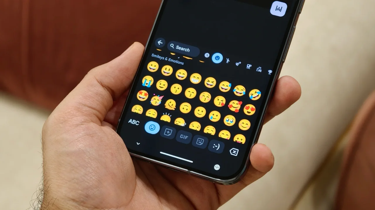 Android 17 İle Gelecek 3D Emoji Tasarımları Sızdı Pixel Kullanıcılarını Neler Bekliyor Android 17 İle Gelecek 3D Emoji Tasarımları Sızdı Pixel Kullanıcılarını Neler Bekliyor