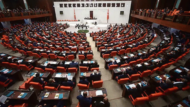 Özgür Özel Ve Keskin Bayındır Hakkında Dokunulmazlık Dosyaları TBMM’ye Sunuldu Özgür Özel Ve Keskin Bayındır Hakkında Dokunulmazlık Dosyaları TBMM’ye Sunuldu