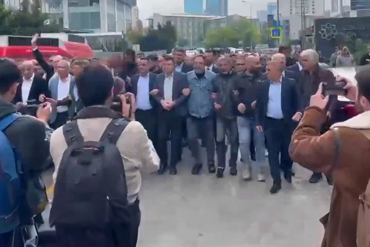 CHP Genel Merkezi Önünde Arbede Görüntüleri Ortaya Çıktı