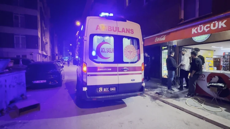 Eskişehir’de Kavgada 16 Yaşındaki Çocuk Bıçakla Yaralandı