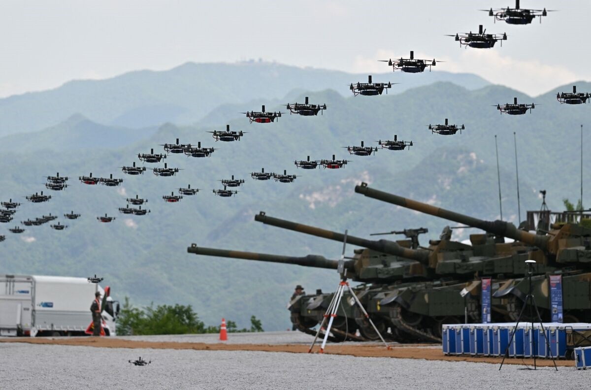Çin’den Otonom Dron Sürülerine Yeni Algoritma Hamlesi Çin’den Otonom Dron Sürülerine Yeni Algoritma Hamlesi