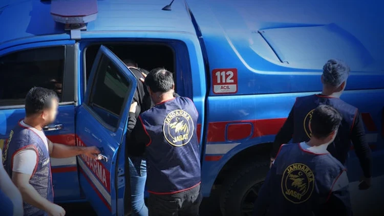 Şırnak’ta JASAT Operasyonlarında 40 Şüpheli Yakalandı 12’si Tutuklandı
