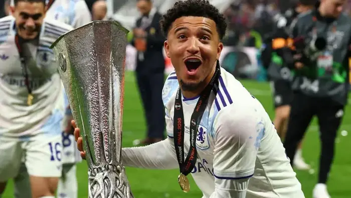 Beşiktaş’tan Jadon Sancho Hamlesi! Siyah-Beyazlılar Dünya Yıldızının Peşinde Beşiktaş’tan Jadon Sancho Hamlesi! Siyah-Beyazlılar Dünya Yıldızının Peşinde