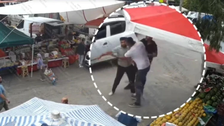 Torbalı'da Pazarda Gerginlik: Zabıta Memuru Saldırıda Yaralandı