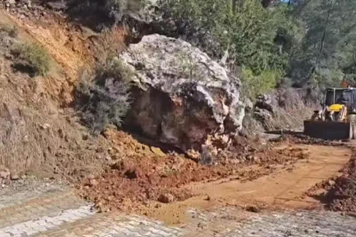 Antalya'da Göynük Kanyonu'nda Kaya Düştüğü İddiası: Çok Sayıda Yaralının Olduğu Bildirildi